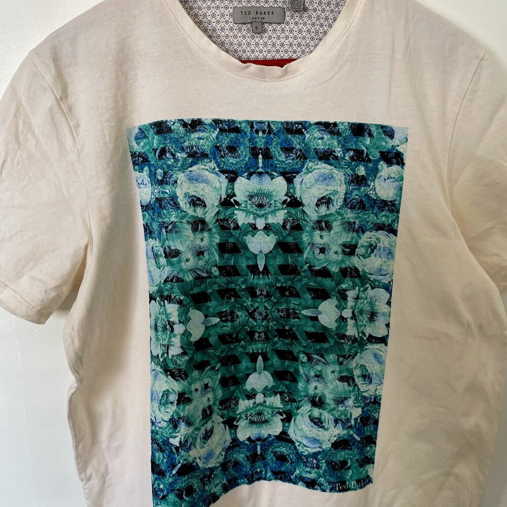 TED BAKER T-SHIRT